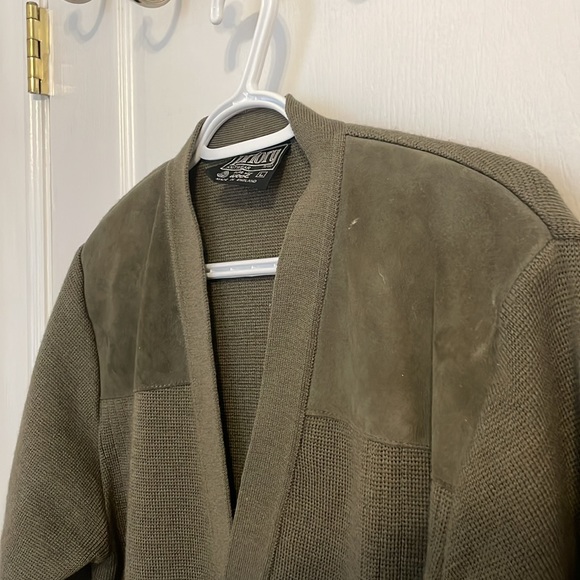 Priory 100% wool Caridgan VINTAGE - Picture 3 of 6